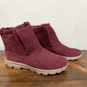 New! Sketchers Winter Boots - Burgundy - size 8